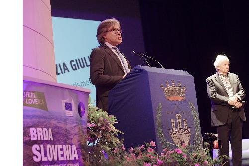 L'assessore Bini alla presentazione a Gorizia della tappa del Giro d'Italia